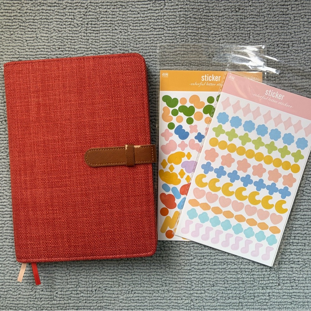 Yearly Planner Set (Book + Cover) A5 ( Undated )